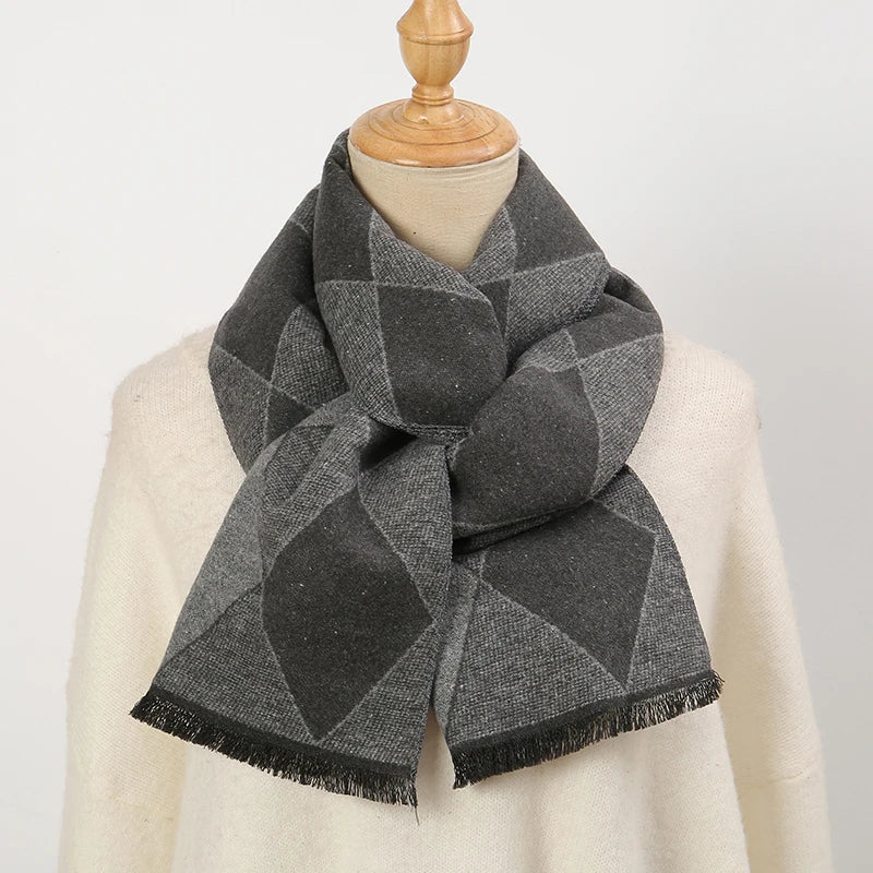 Elegant Men’s Cashmere Scarf – Thick & Cozy for Winter