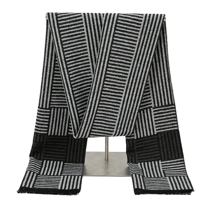 Elegant Men’s Cashmere Scarf – Thick & Cozy for Winter