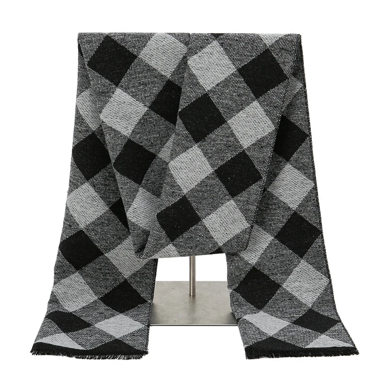 Elegant Men’s Cashmere Scarf – Thick & Cozy for Winter